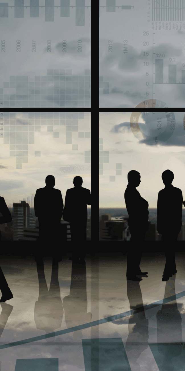 ChatGPT said: Here’s SEO-friendly metadata for your image: Alt Text: Silhouettes of business professionals discussing data and analytics in front of a city skyline